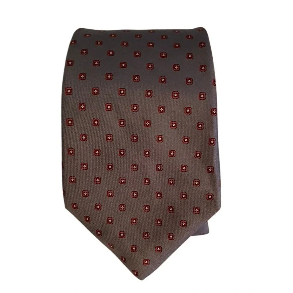 Guy Laroche Paris Mens Silk Necktie Grey Red Geometric Medallion Pattern Tie